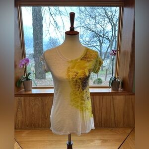 BCBGMaxAzria Women’s Short Sleeve Graphic Tee Yellow Print XS